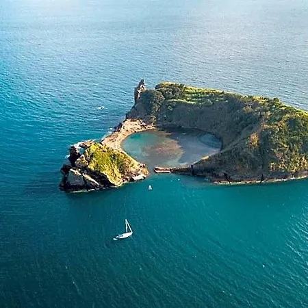 Salt Lips - Azores Surf Experience Livramento
